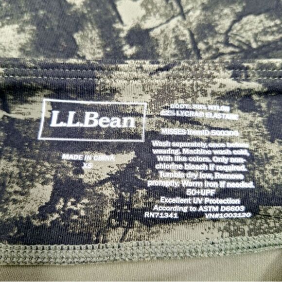 L.L. Bean Green Abstract Camo Capri Leggings Sz XS | UPF 50+ Activewear - Picture 5 of 10